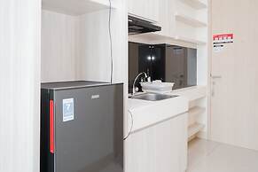 Comfy and Minimalist Studio Apartment at Tree Park BSD