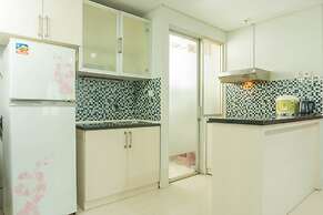 Spacious and Homey 2BR Green Central City Apartment
