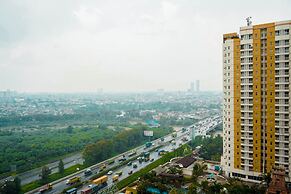 Fully Furnished 2BR Apartment at Great Western Resort