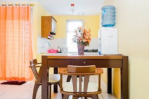 Comfy and Cozy 2BR Great Western Resort Apartment