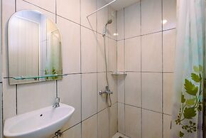 Comfy and Simply Studio Room at Grand Kamala Lagoon Apartment