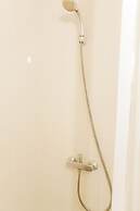 Cozy 2BR at 19 Avenue Apartment