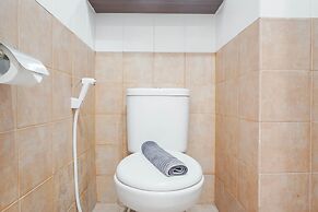 Modern Studio at Green Pramuka City Apartment