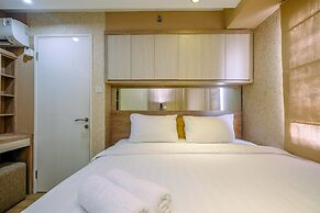 Modern 2BR at Bassura City Apartment