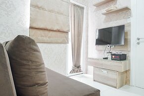 Cozy Stay at 2BR Green Pramuka Apartment near Shopping Center