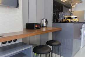 Scenic Studio at West Vista Apartment Puri