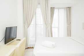 Comfort with Garden View Studio Apartment M-Town Residence