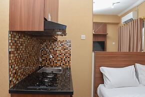 Good Choice Studio at Green Pramuka Apartment near Shopping Center