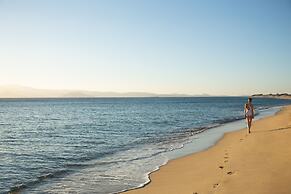 Ammothines Cycladic Suites