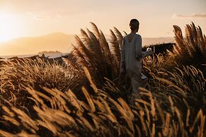 Ammothines Cycladic Suites