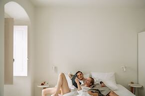 Ammothines Cycladic Suites