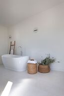 Ammothines Cycladic Suites