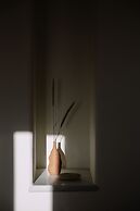 Ammothines Cycladic Suites