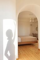 Ammothines Cycladic Suites