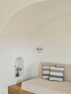 Ammothines Cycladic Suites