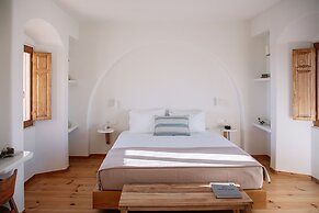 Ammothines Cycladic Suites