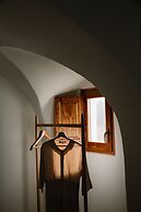 Ammothines Cycladic Suites