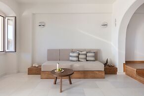 Ammothines Cycladic Suites
