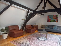 Spacious Charming Duplex at Brussels Center
