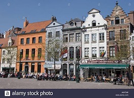 Large Charming Duplex Brussels Historical Center