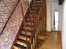 Large Charming Duplex Brussels Historical Center