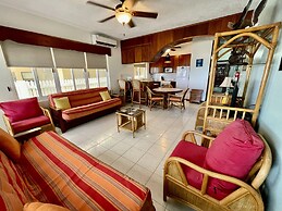 Belizean Reef Suites