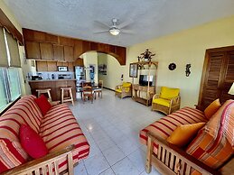 Belizean Reef Suites