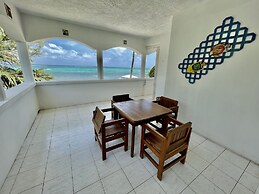 Belizean Reef Suites