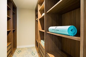 The Ritz-Carlton Residences, Turks & Caicos