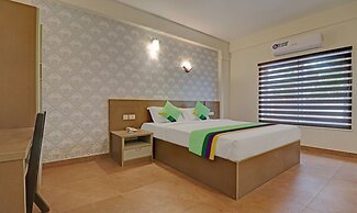 Treebo Golden Terminal, Kochi Airport