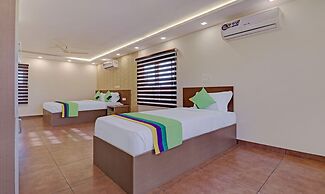 Treebo Golden Terminal, Kochi Airport