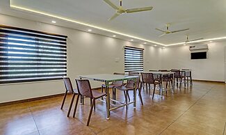 Treebo Golden Terminal, Kochi Airport