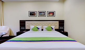 Treebo Primeland Suites, Mailasandra