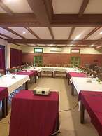 Treebo Primeland Suites, Mailasandra