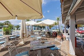 Aphrodite Beachfront Hotel by Konnect, Roda