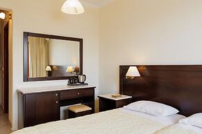 Aphrodite Beachfront Hotel by Konnect, Roda