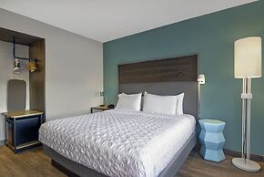 Tru By Hilton Ashburn One Loudoun, Va