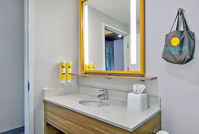 Tru By Hilton Ashburn One Loudoun, Va