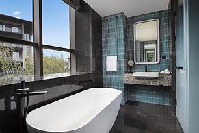 Hotel Indigo Suzhou Yangcheng Lake by IHG