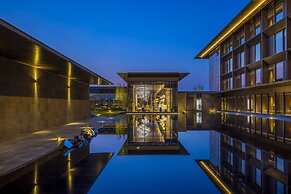 Hotel Indigo Suzhou Yangcheng Lake by IHG