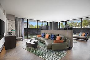 Hotel Indigo Suzhou Yangcheng Lake by IHG