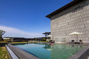 Hotel Indigo Suzhou Yangcheng Lake by IHG