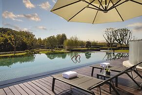 Hotel Indigo Suzhou Yangcheng Lake by IHG