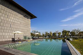 Hotel Indigo Suzhou Yangcheng Lake by IHG