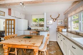 4 Bishops Cottages