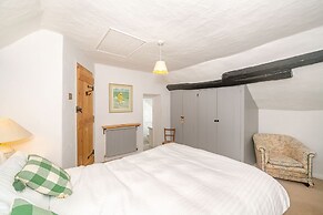 4 Bishops Cottages