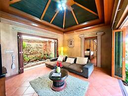 Balinese Pool Villa in Rawai