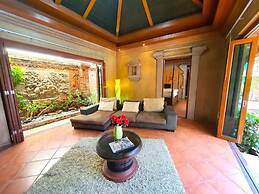 Balinese Pool Villa in Rawai