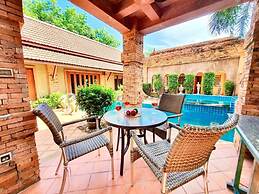 Balinese Pool Villa in Rawai