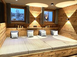 Hahnenkamm Suite Deluxe  Ski-In Ski-Out